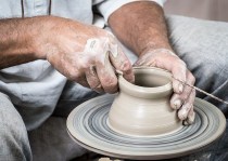 pottery-g5618098dd_640